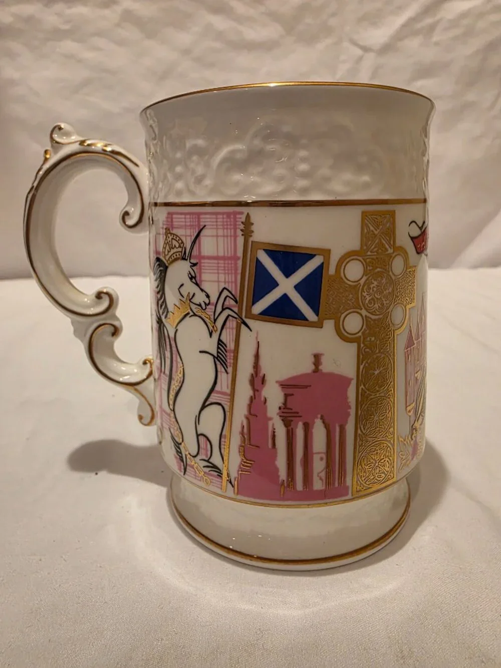 COALPORT ENGLAND VINTAGE THE SCOTTISH SCENE BONE CHINA MUG GOLD GILT TRIM